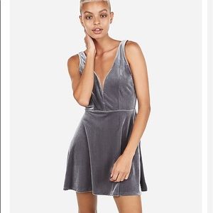 Velvet deep-v wire skirt dress brand new